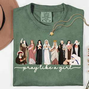 Comfort Colors® katolsk helgon be som en flicka kristen t-shirt, marian kors t-shirt, katolsk helgon t-shirt, gåva för kvinnor, kristen t-shirt bild 13