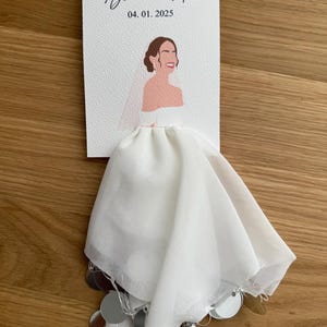 Op de afbeelding: Een witte huwelijksuitnodiging met een illustratie van een bruid en de tekst "Aylin & Musa 04.01.2025".