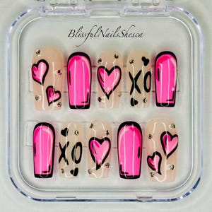 Dibujos animados X&#39;s y O&#39;s Romántico Día de San Valentín Lindo Rosa Negro Cómic Corazones Pop Art Diamante Como Gemas Prensa En Uñas