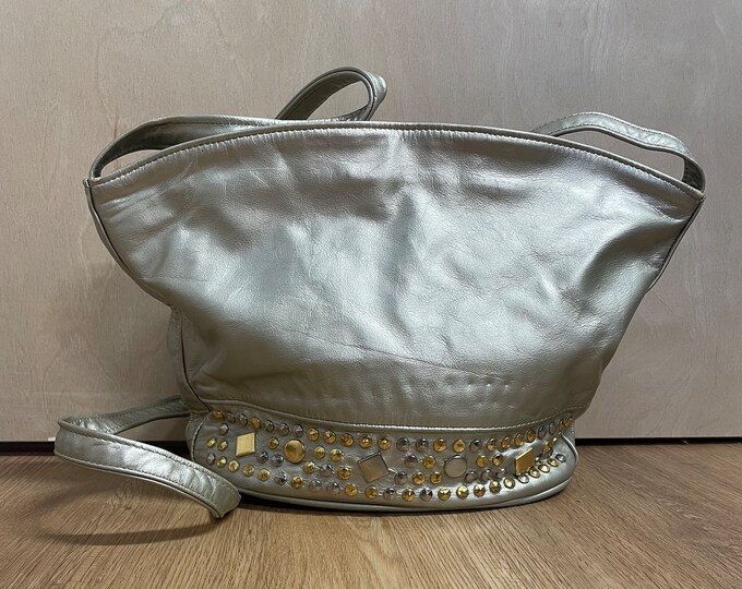 Vintage 80s Brown Leather Silver Snap Closure Ornate Design Handbag
