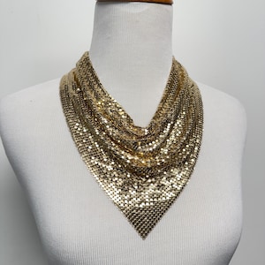 Vintage 60s 70s Whiting and Davis Oromesh gold tone metal mesh bib bandanna necklace