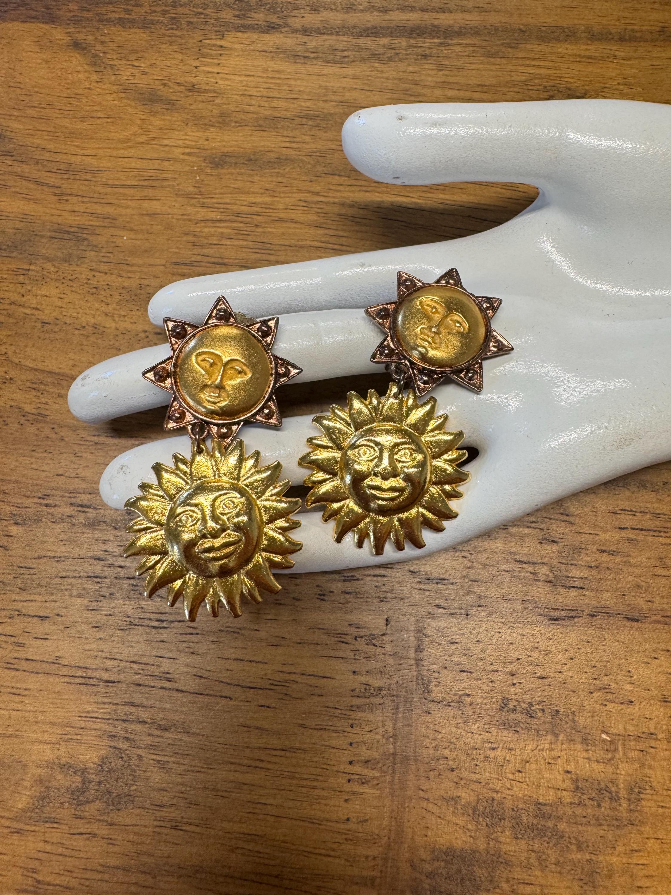 Vintage 80s 90s Gold Sun and Moon Face Dangling Clip on Earrings 
