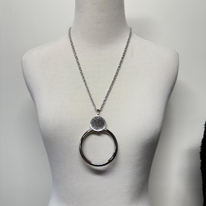 Vintage 60s 70s Sarah Coventry silver tone metal pendant necklace disco style