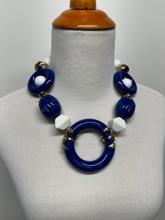 Vintage 80s blue white and gold chunky beaded naut