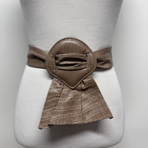 Vintage 70s 80s embossed leather tie belt with extra large buckle avant-garde design