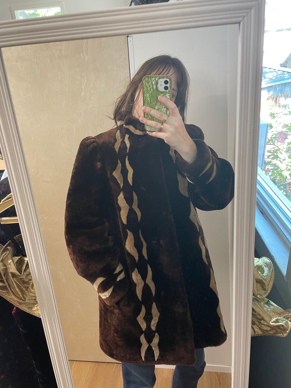 Vintage 30s 40s Mouton Fur Coat with High Collar … - image 4