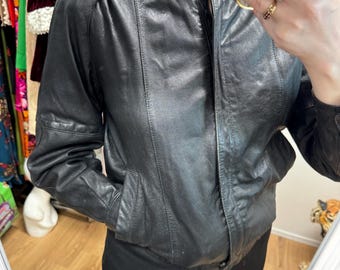 Vintage 80s 90s Classic Bomber Style Leather Jacket Biker Chick