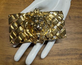 Vintage Judith Leiber Snakeskin Belt, Gold Lion Buckle  display picture 3