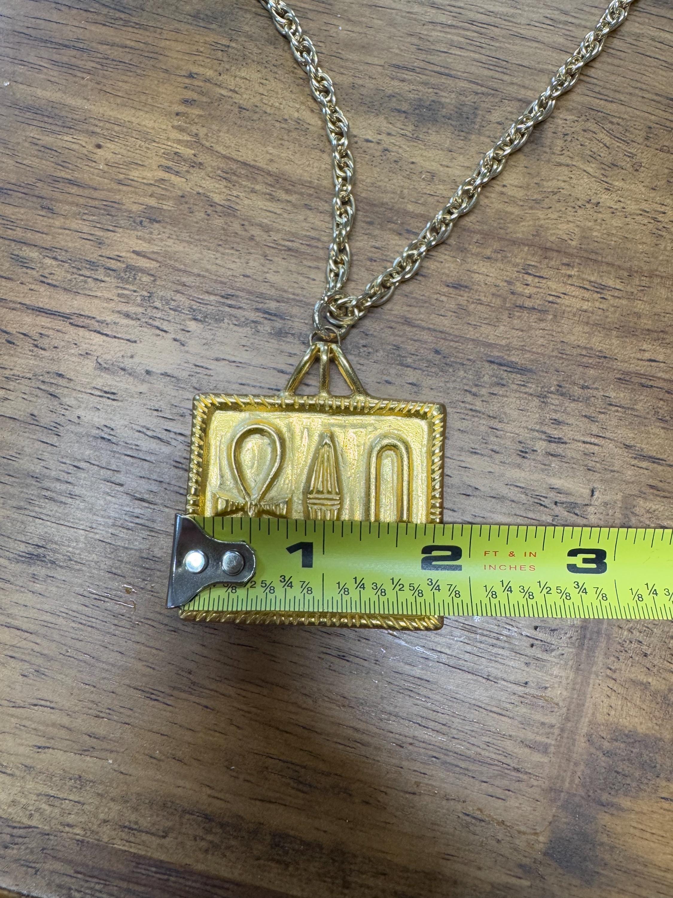 Vintage 70s 1976 MMA Gold Egyptian Symbol Pendant Metropolitan 