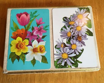 Vintage 60s playing card set with original box daisies and tulips and butterflies