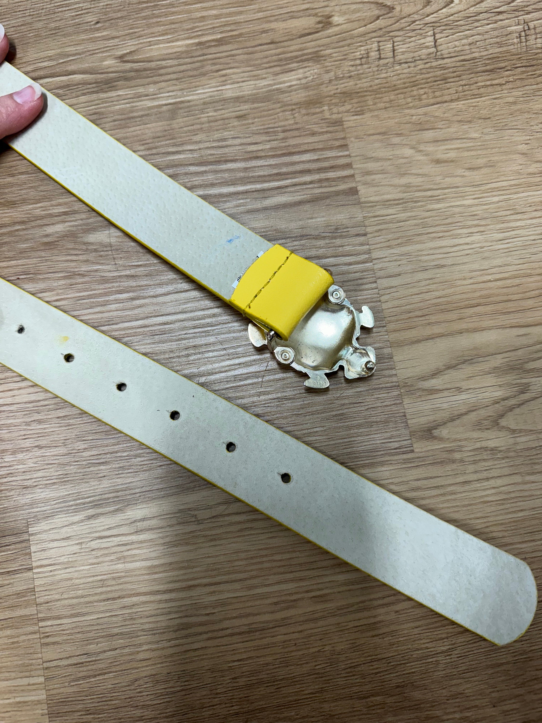 Vintage Y2K Gold Turtle Belt Buckle Bright Yellow Leather  display picture 2