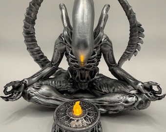 Alien Meditating Xenomorph 3D Printed Sculpture with Light Decor - BIG