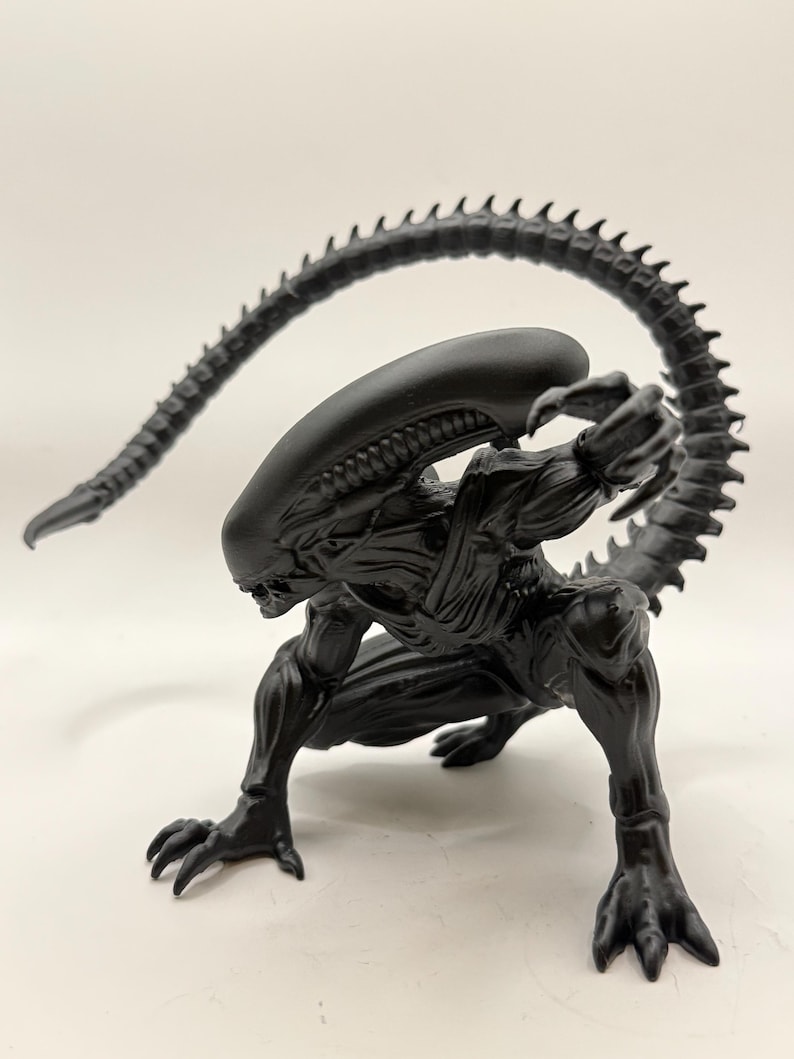 Alien Xenomorph BIG 3D Printed Sci Fi Fan-inspired Horror Figurine - Etsy