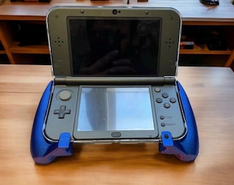 Empuñadura cómoda para Nintendo New 3DS XL (solo compatible con funda transparente) - Consulta la descripción para obtener más detalles sobre la compatibilidad.