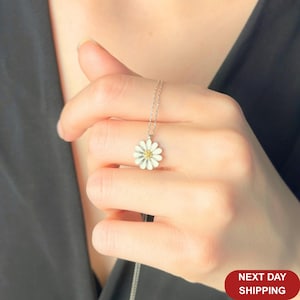 Dainty Daisy Pendant, Enamel Flower Necklace, Gift for Her, Minimalist Nature Jewelry, Tiny Spring Necklace, Birthday Gift for Women