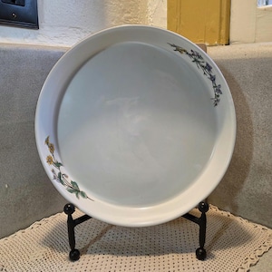 Vintage pie tart quiche dish Woodhill with floral design inside and outside