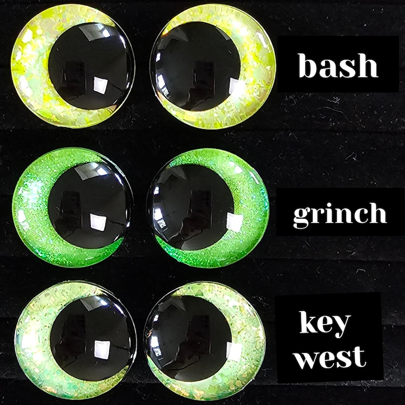 Olhos de segurança com glitter pintados à mão para bichinhos de crochê - Kit com 3 unidades para montar o seu próprio conjunto em tons vibrantes de verde. imagem 3