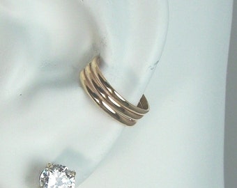 Ear Cuff 14K Solid Gold Non-pierced Cartilage Wrap Earring Fake Conch No Piercing Cuff Earring Cuff Earring Faux Pierced Triple Dome ETD14K