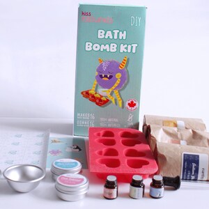 Kids Bath Bomb Making Kit – Fizzy STEM Craft, Plastic-Free Gift, Made in Canada | USA Free Shipping