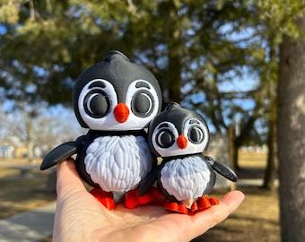 Articulated 3D printed Penguin family Figure Custom Desk Decor Gift Adorable Polar Animal Figure Moveable Figure Cute Animal Unique Critters