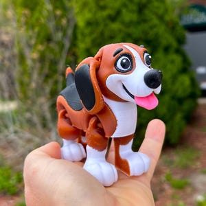 Perro Beagle articulado personalizable, juguete para la ansiedad, impresión 3D, totalmente flexible, sensorial, para decoración de escritorio.