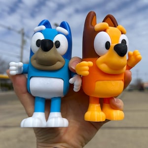 3Dプリントのインスパイアされたブルーイビンゴシスターフィジェットトイかわいい幼稚園学習遊び仲間漫画カスタムデスクデコレーションフィギュアおもちゃユニークな生き物