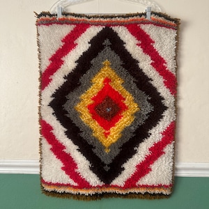 Vintage Handmade Latch Hook Rug Wall Hanging