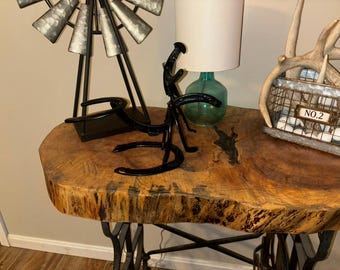 horse shoe cowboy riding bull