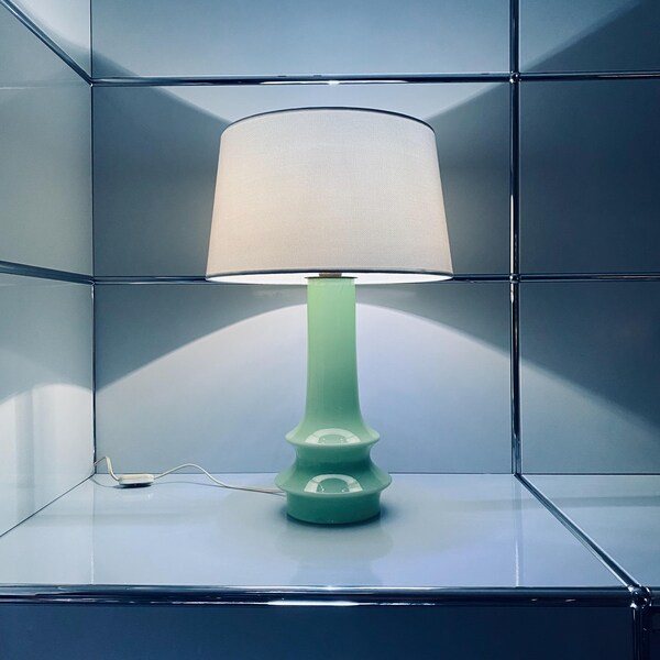 Reserviert für K. Vintage Danish Glass Tischlampe MCM Mintgrüne Beleuchtung mit weißem Schirm