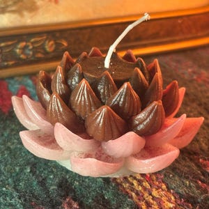 100% beeswax candle! lotus