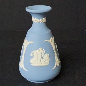 Wedgwood Vintage 1950s Blue Jasperware Bud Vase 5" Made in England Signed