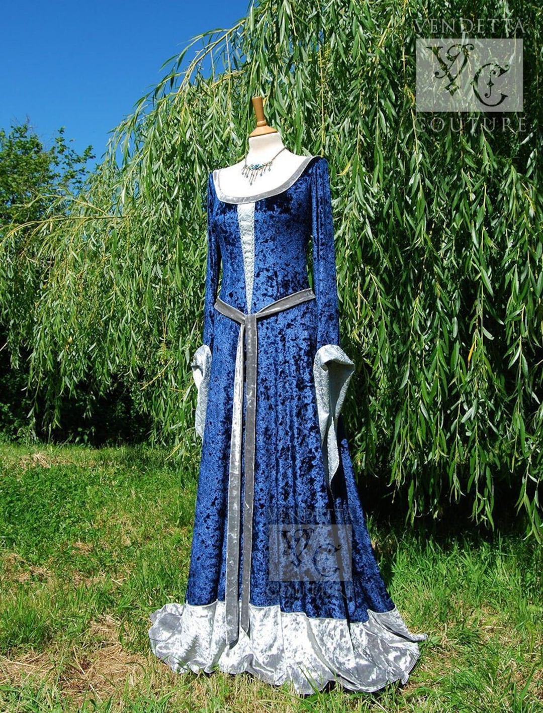 Blue medieval wedding clearance dress