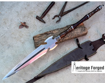 Lame forgée à la main en Yakut (pour droitiers), Lame forgée, Couteau
