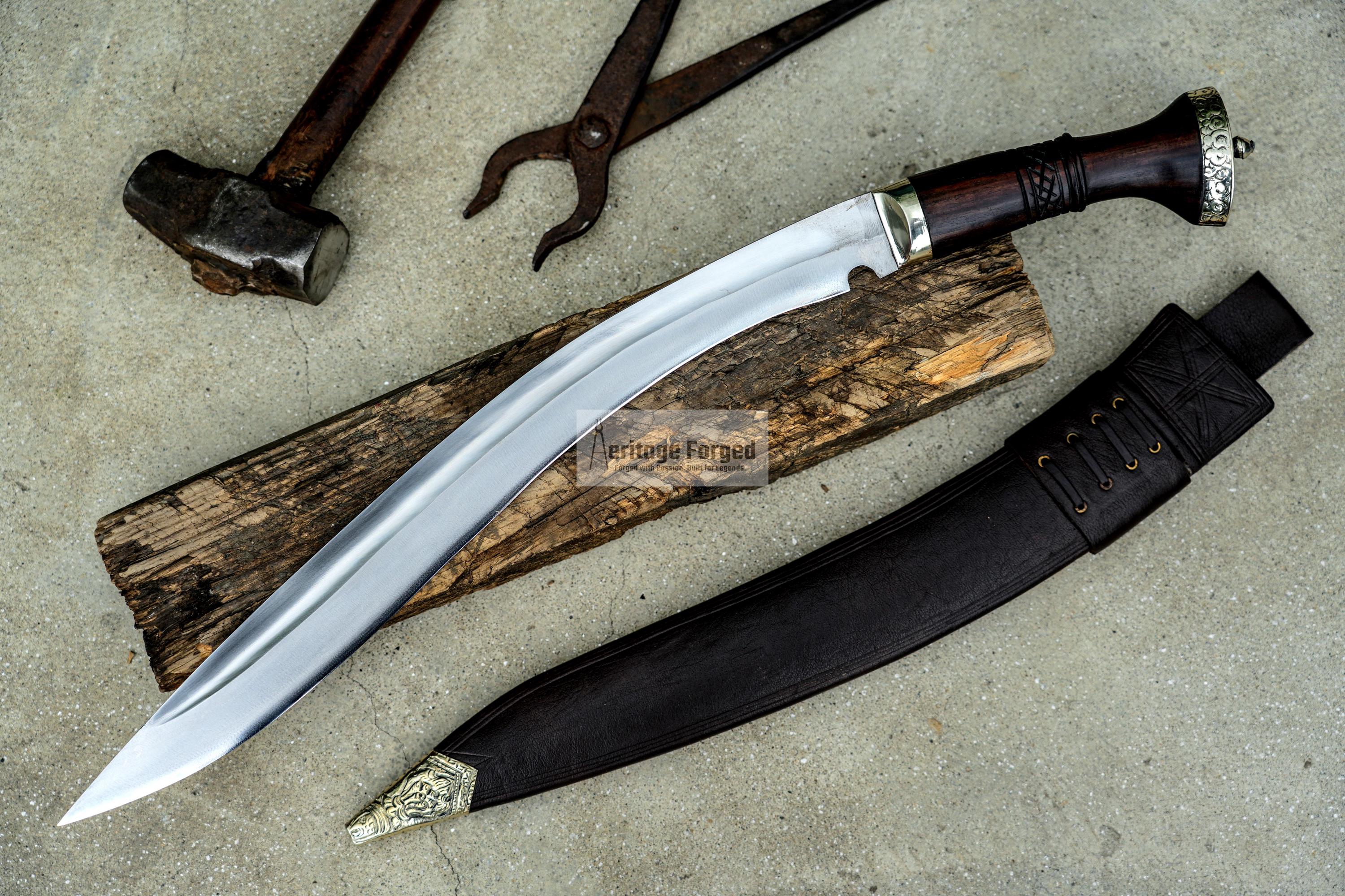 SIRUPATE KHUKURI / 大型ククリマチェーテ / 刃渡り18インチの大型