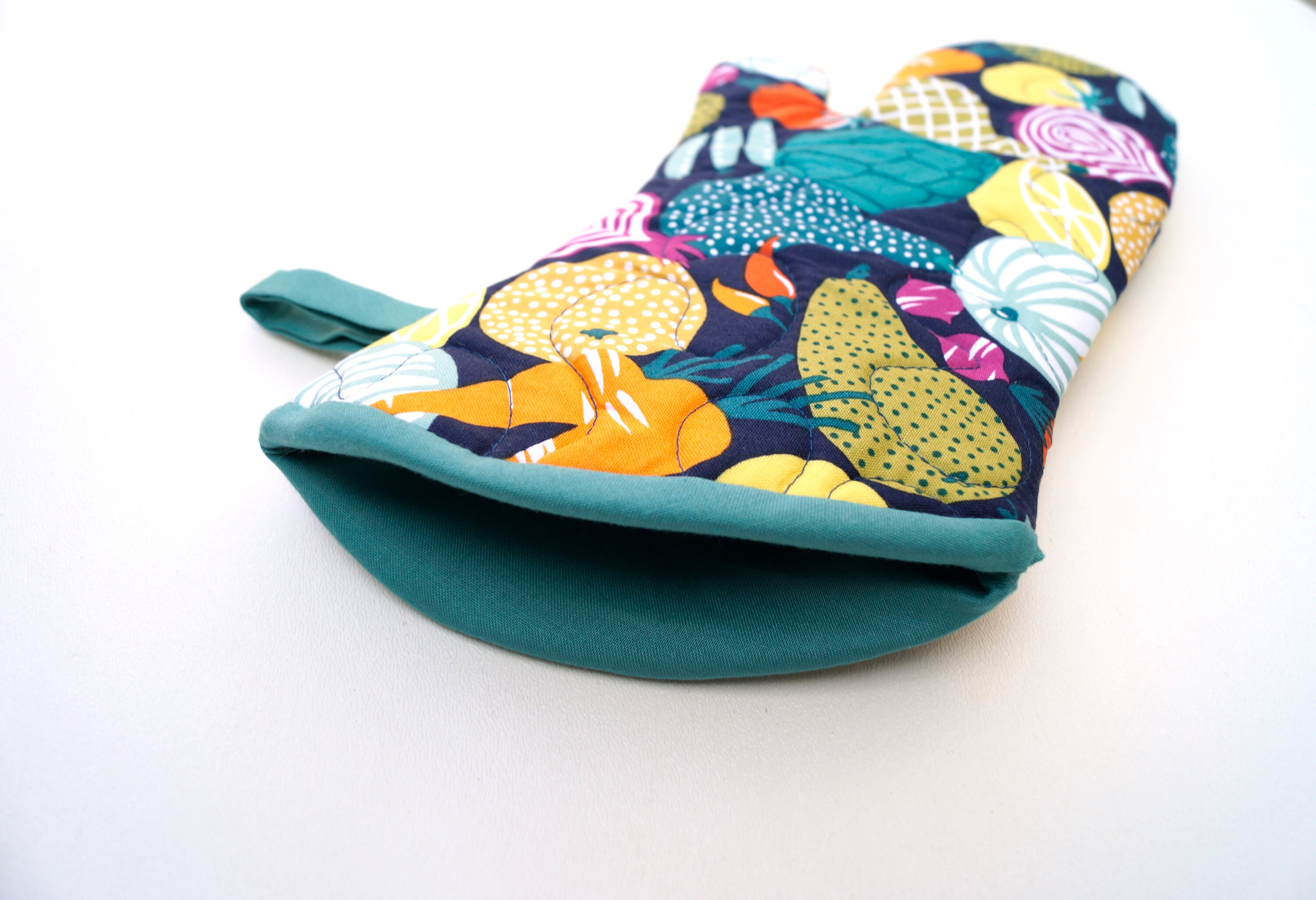 Quilted Fabric Oven Mitt with Colorful, Retro Fruit and Vegetable Pattern