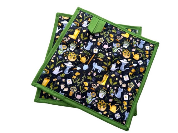 Cat Quilted Fabric Pot Holders with Garden Theme, with Hanging Tab Option