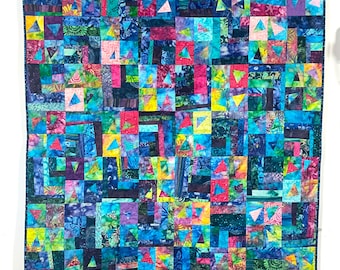 Edredón de regazo de patchwork de tela batik arcoíris, moderno y colorido colgante de pared