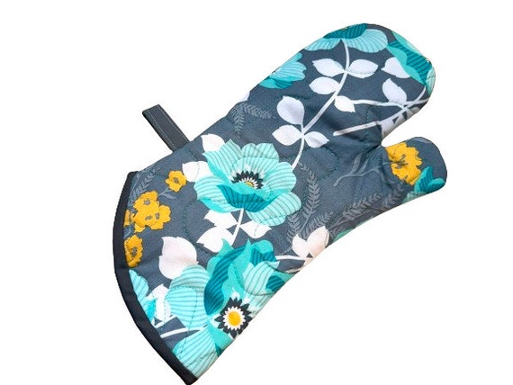 Quilted Floral Fabric Oven Mitt