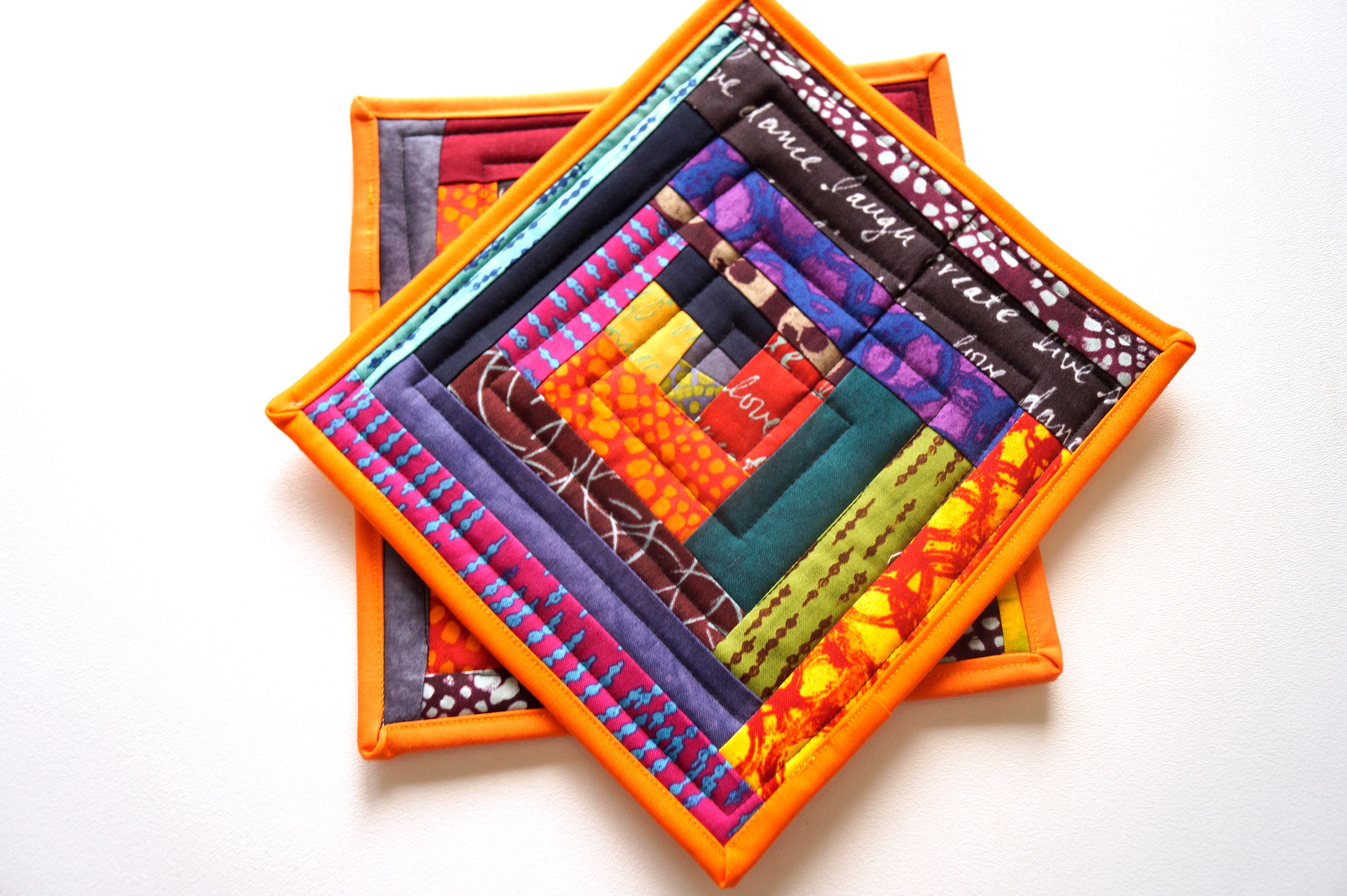 Download Quilted Abstract Fabric Patchwork Pot Holders, Set of Two