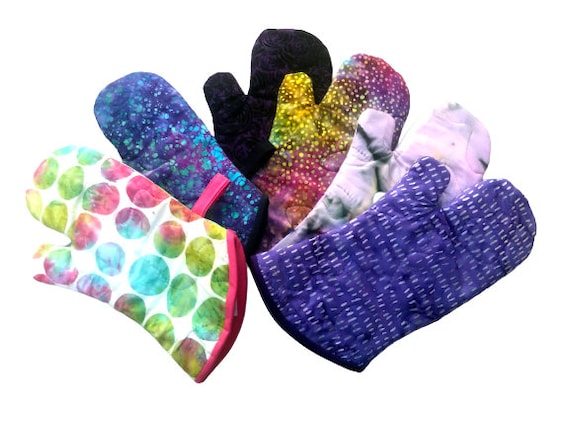 Colorful Quilted Oven Mitt with Hand Dyed Batik Fabric, with Hanging Tab Option