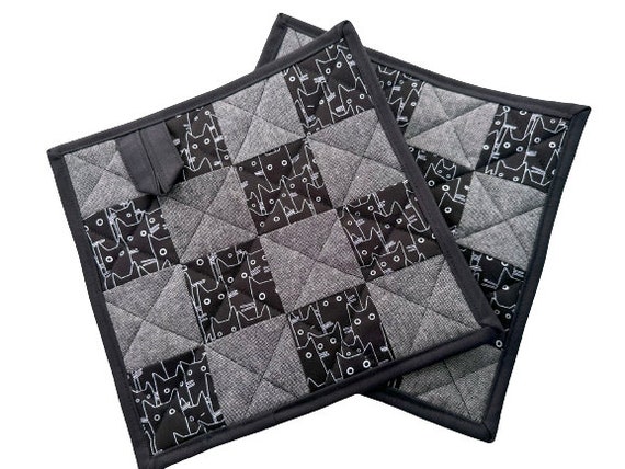 Black Cat Quilted Fabric Pot Holders