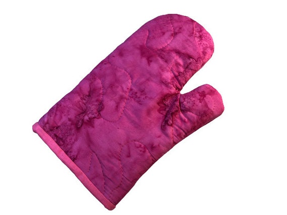 Quilted Pink Batik Fabric Oven Mitt, Hand Dyed Cloth Pot Holder