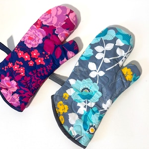 Quilted Floral Fabric Oven Mitt