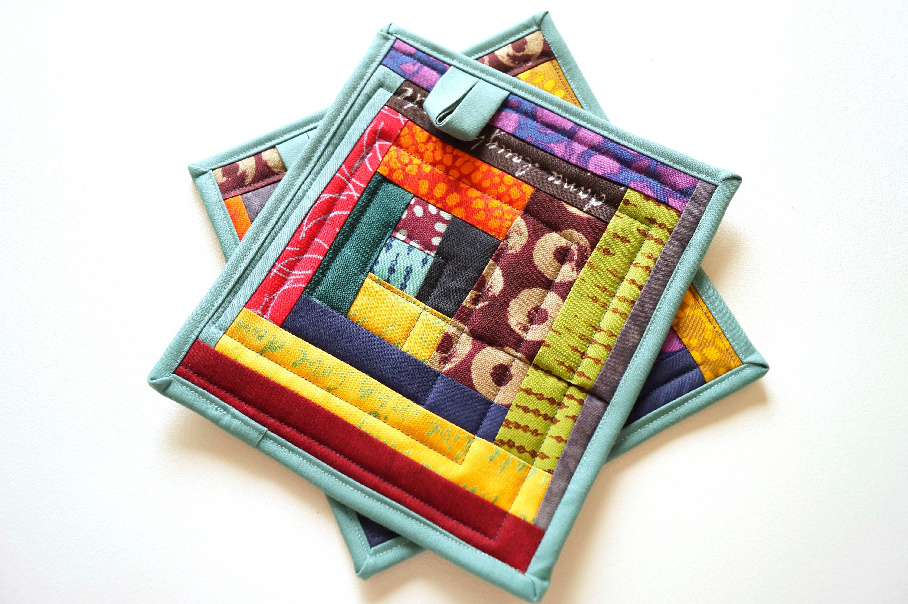 Download Quilted Fabric Patchwork Pot Holders Set with Colorful ...