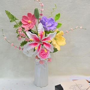 Crochet Flower Bouquet, Floral Arrangement for Home Decor, Perfect Gift for Mother’s Day Housewarming Birthday Christmas Anniversary