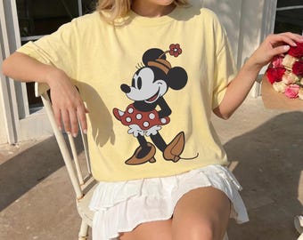 Disney Mickey Mouse Classic Pose Vintage Portrait T-Shirt, Mickey & Friends Tee, WDW Disneyland Family Holiday Vacation Girl Trip Shirt