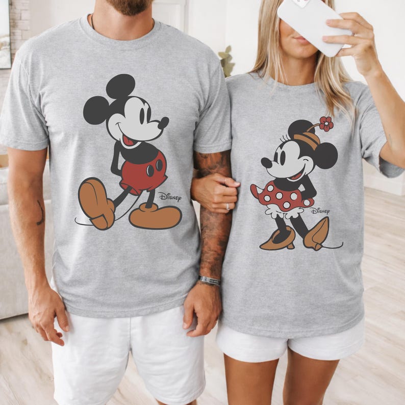 Retro Mickey Mouse Shirt, Disney Mickey Minnie Mouse Classic Pose Couple Shirt Disney Couple Matching Shirt Sweatshirt Hoodie Disneyland Tee