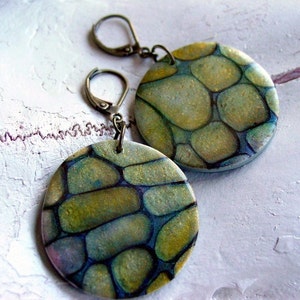 Rocky Path Tutorial Instant download - How to make polymer clay jewelry using texture plate, inks, powders and leaf
