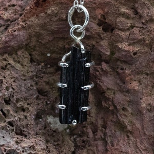 Raw Black Tourmaline Necklace in 925 Sterling Silver, Natural Gemstone for Grounding and Protection, Handmade Jewelry Gift for Women or Men