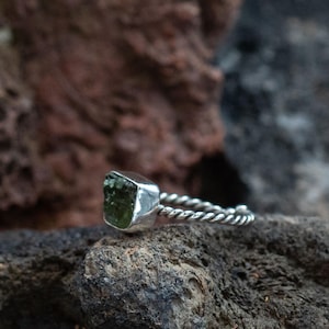 Personalized Adjustable Raw Green Tourmaline Ring, 925 Sterling Silver Textured Tourmaline Ring for Mother Day Gift